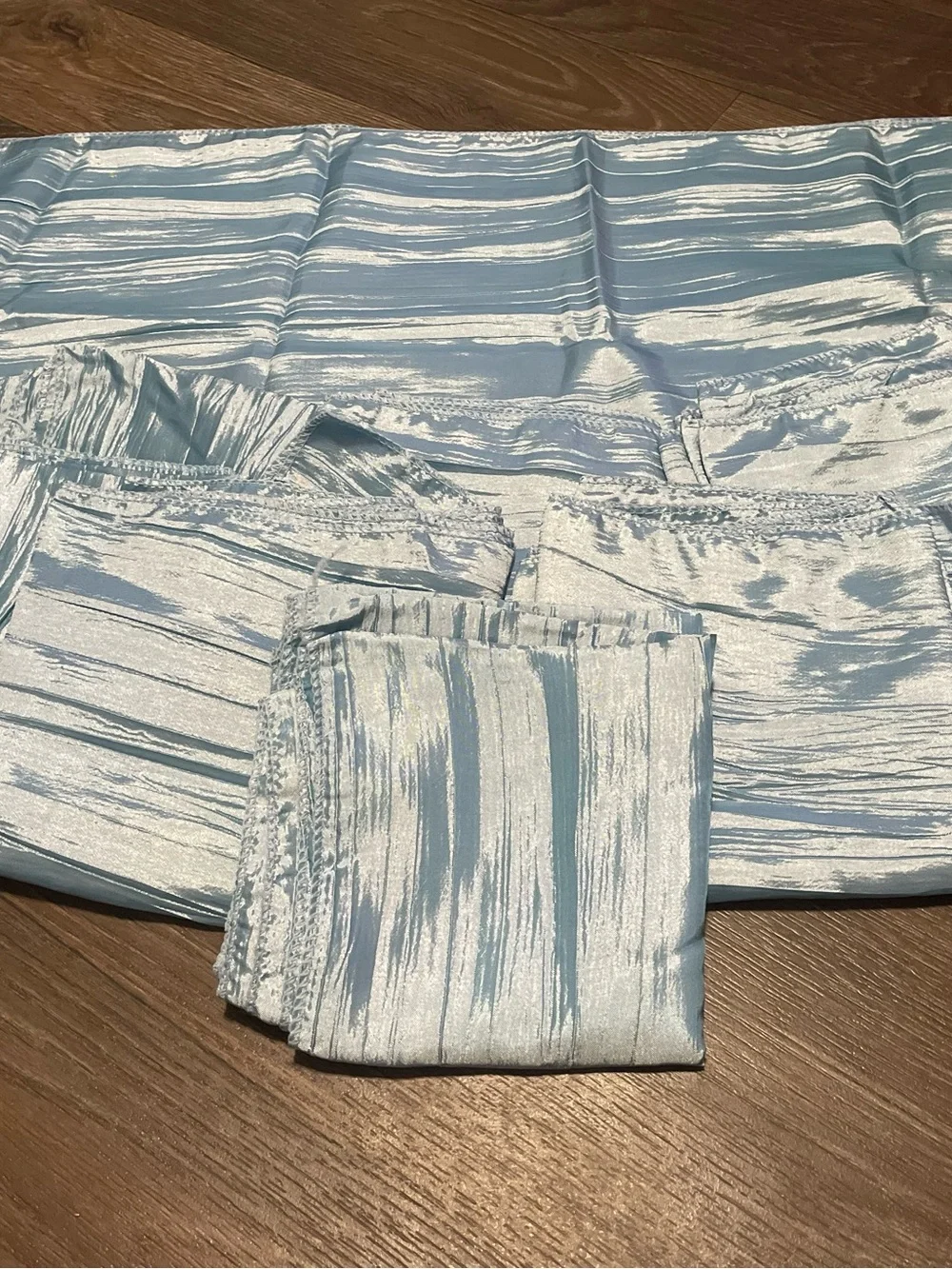 Light Blue Shimmer Fabric Table Runner Set Of 7